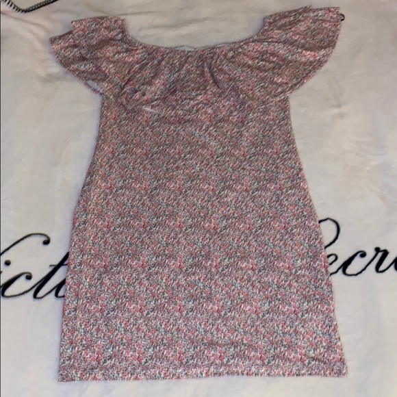 H&M Off Shoulder Dress; Size Large - Picture 5 of 5